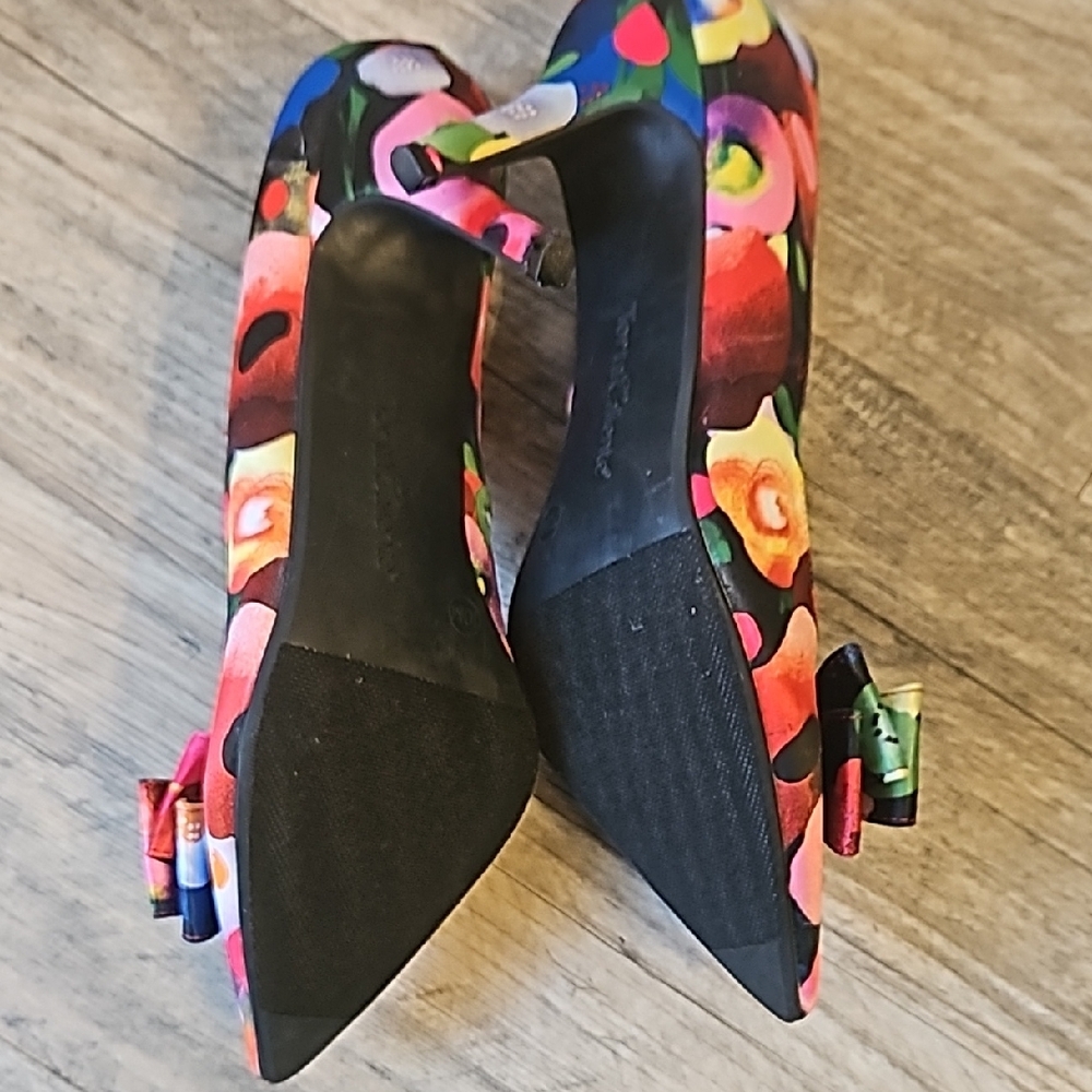 Bright Floral Pointed-Toe Heels with bows - Picture 6 of 7